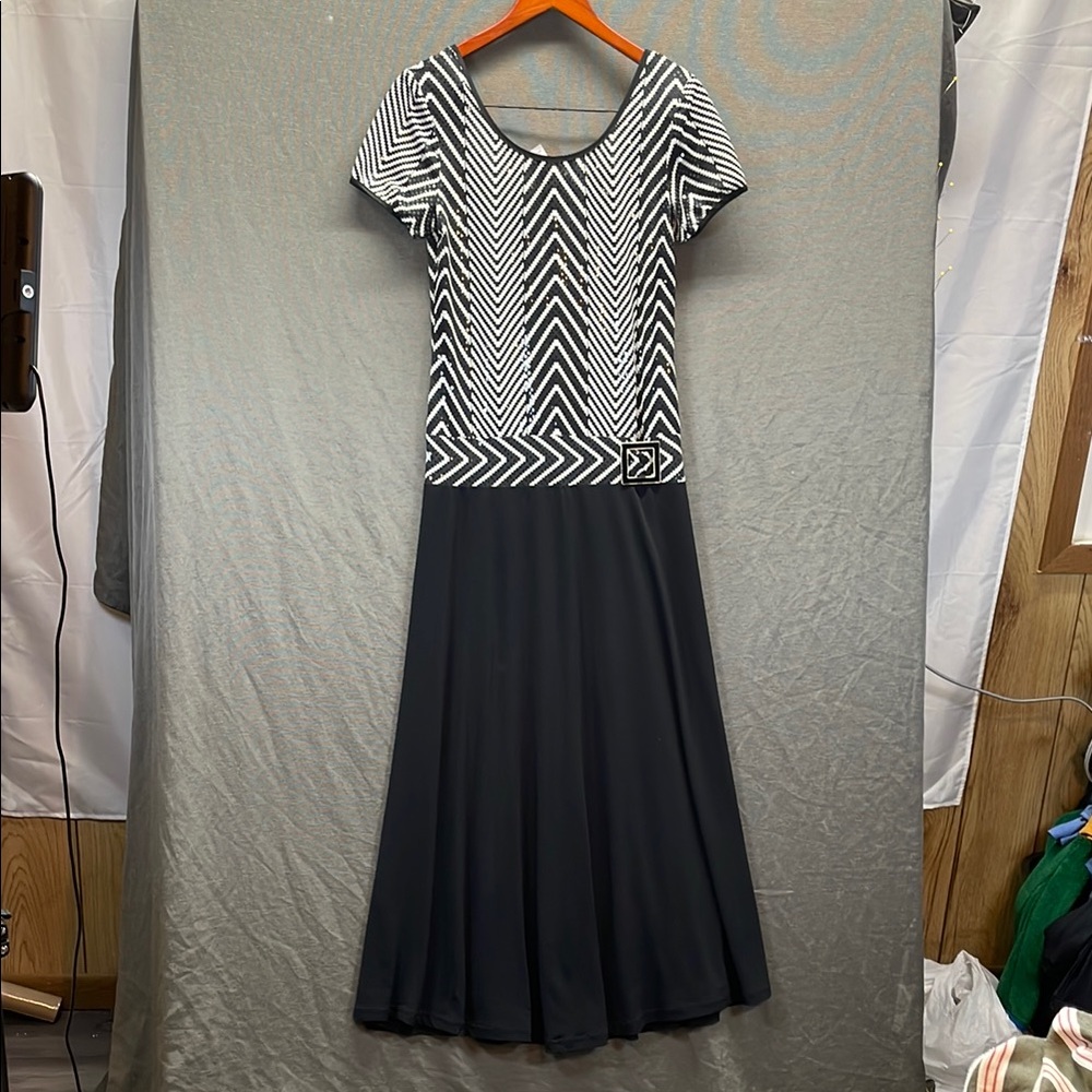 Joseph Ribkoff Black and White Fit and Flare Midi Dress